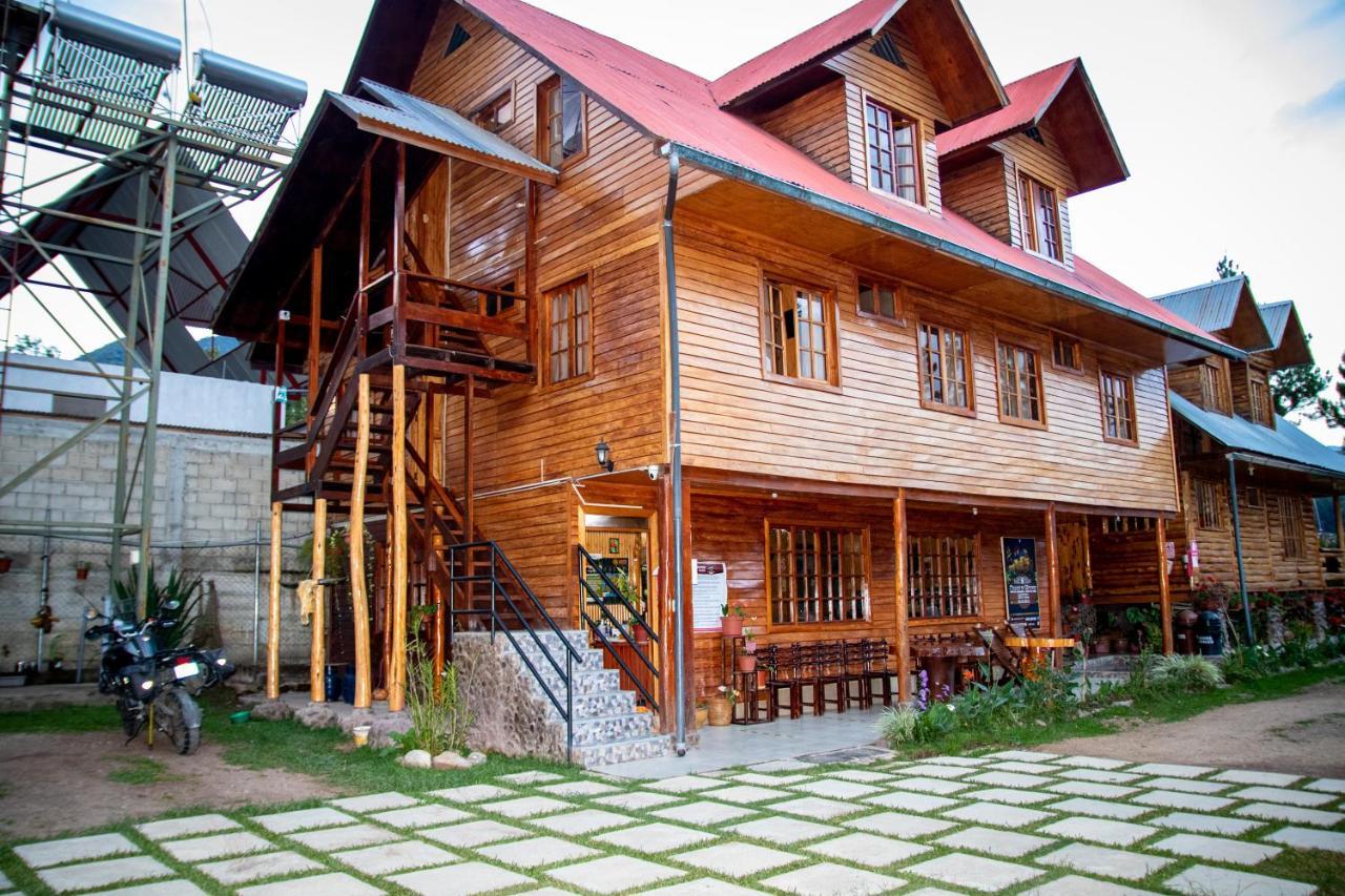 Hotel Charlie House 옥사팜파 외부 사진