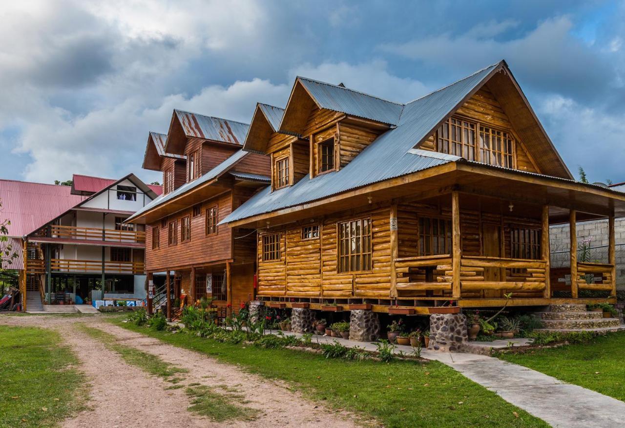 Hotel Charlie House 옥사팜파 외부 사진