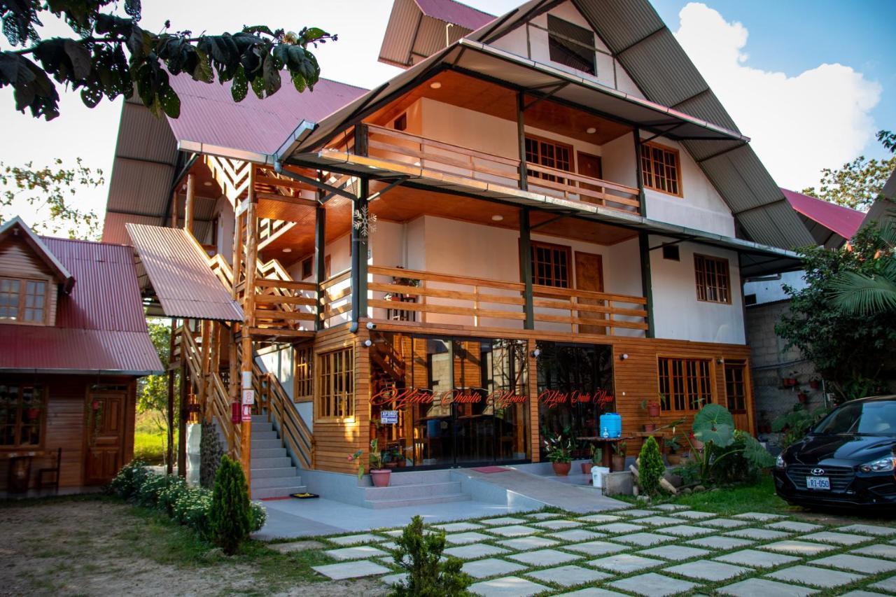 Hotel Charlie House 옥사팜파 외부 사진